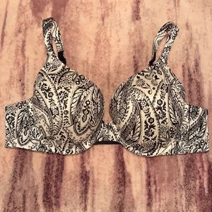 38B Victoria’s Secret lined Perfect Coverage bra